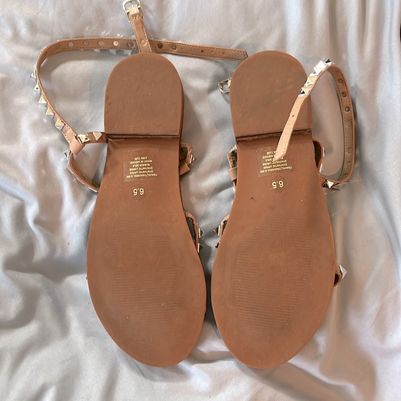 Steve Madden Travel Tan Sandal Size 6.5, unworn - Picture 2 of 3